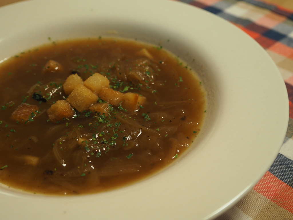 クルトン　オニオンスープ　スープ